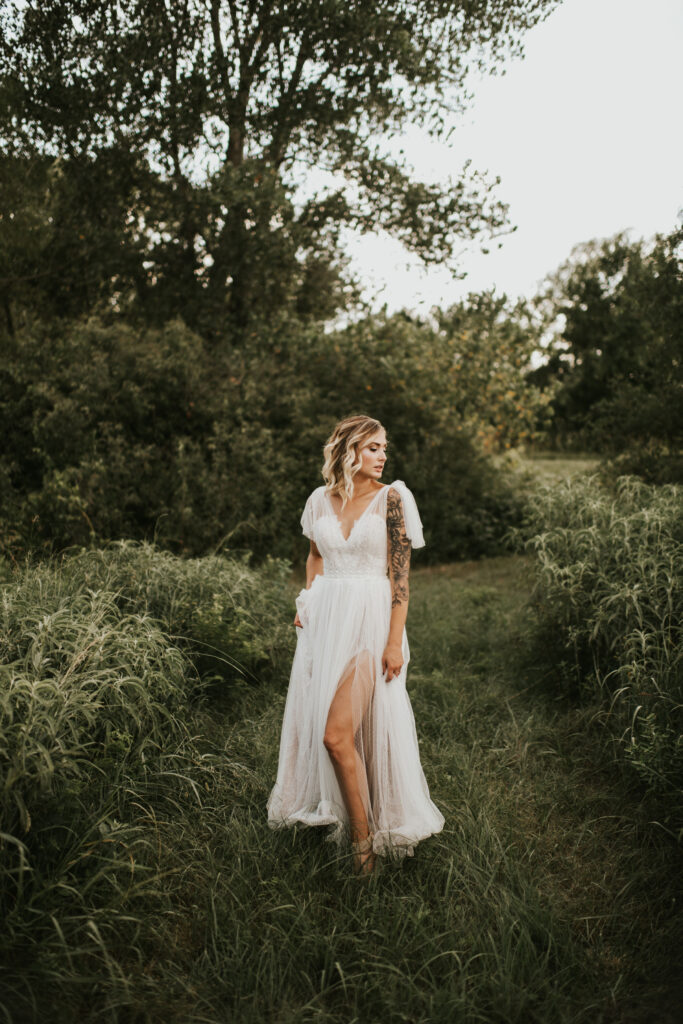 Mystical &amp; Moody Styled Shoot ft. Heirloom Couture&#39;s Inaugural Gown!. Desktop Image